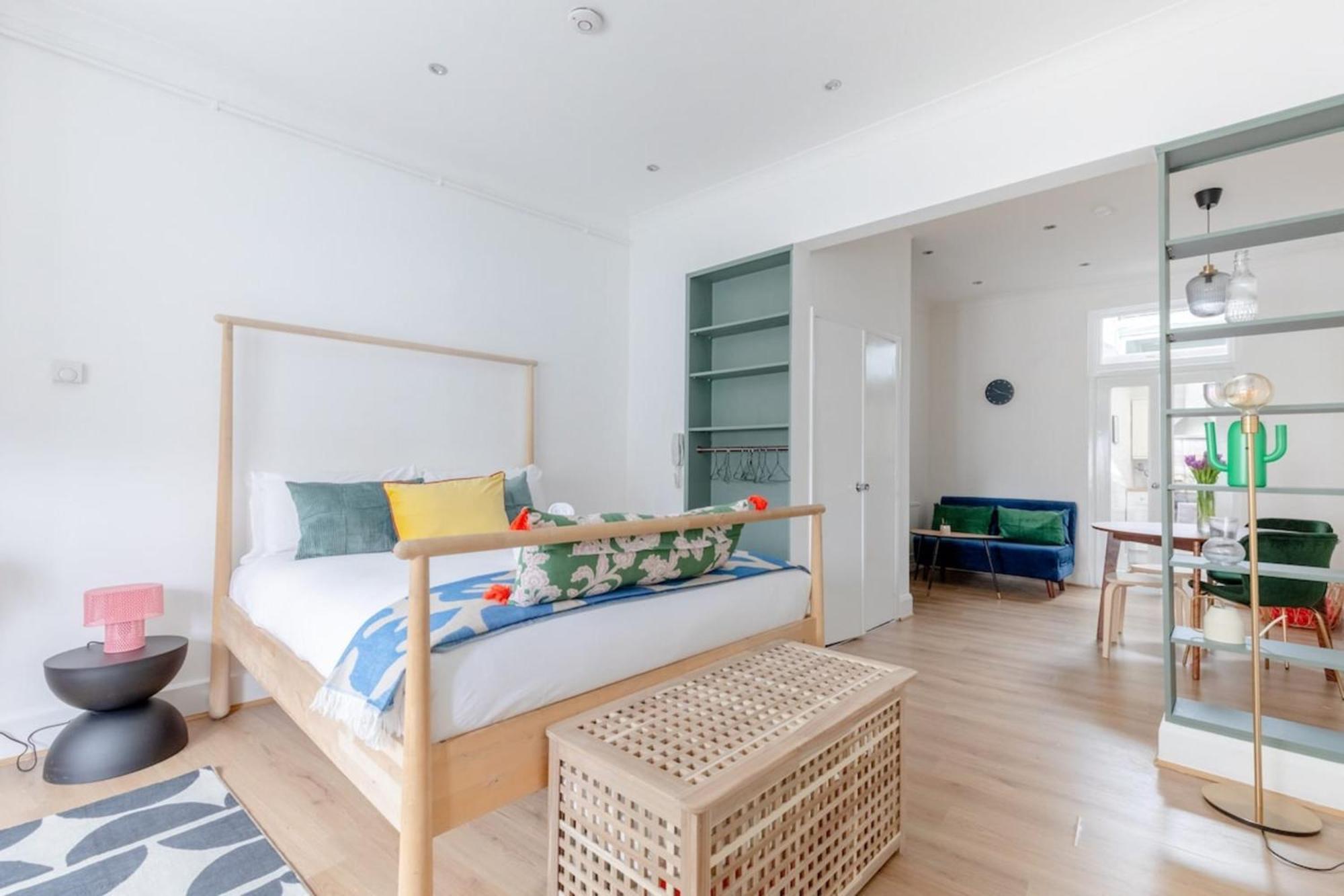 Apartment & Charmingly Curated 1bd Wifi Fulham London