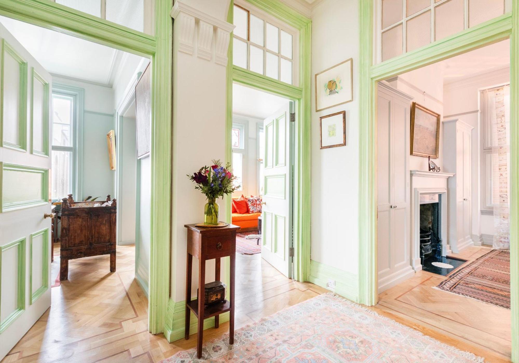 The Artist Collection - Mansion W14 At Heart Ftz Apartment