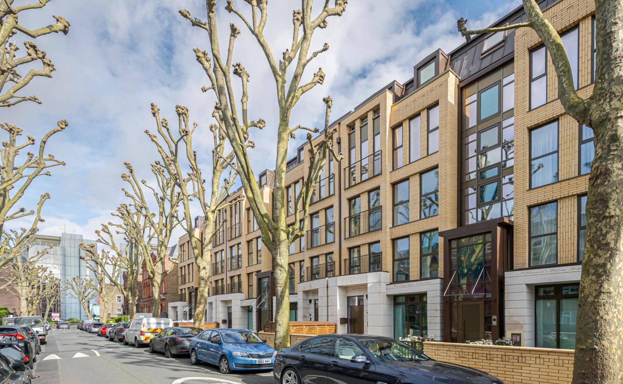 Arcadia Residences - Luxury In Kensington Apartment