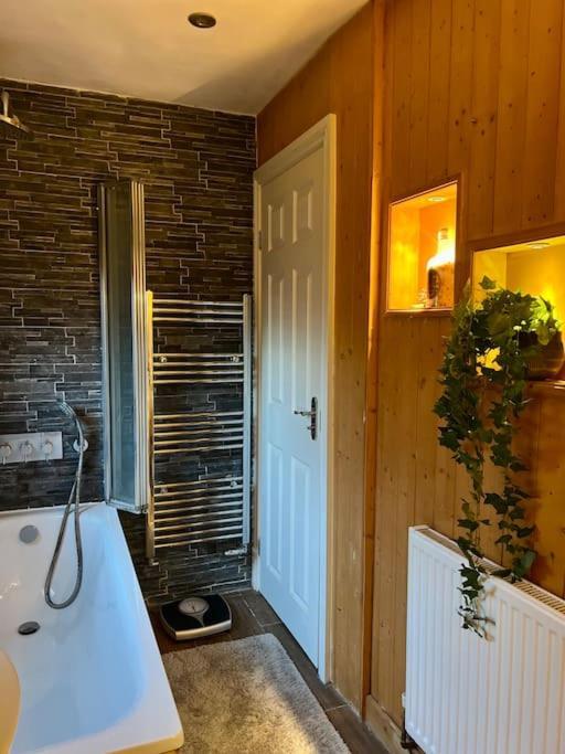 Sunny Garden Apartment London
