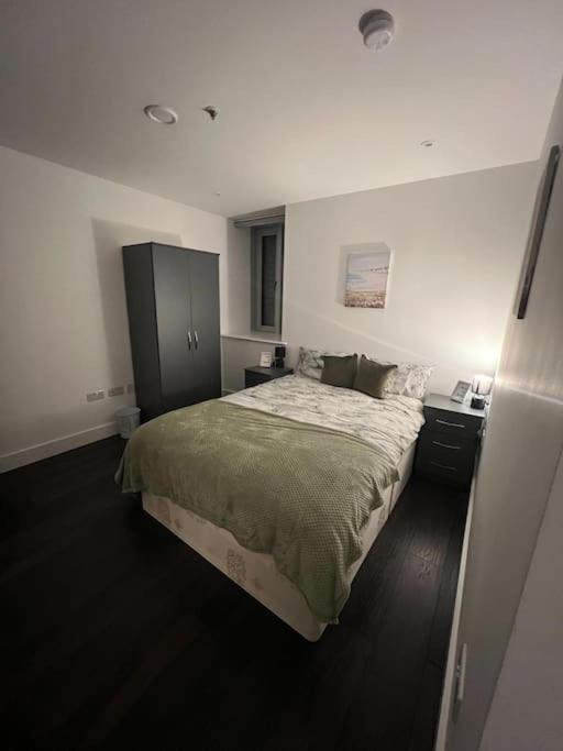 New For 8 20 Mins Central Bp153 Londen