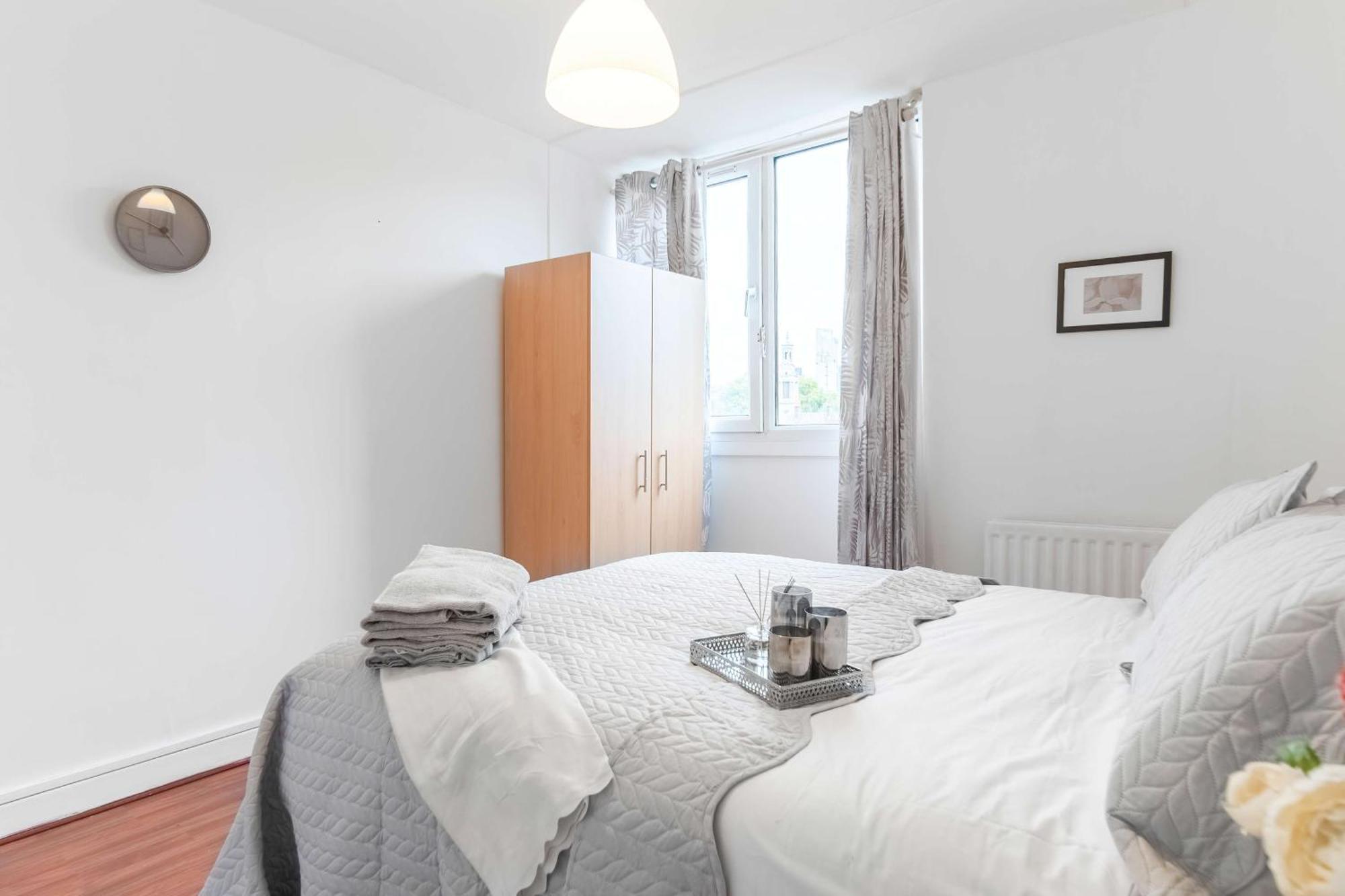 Apartment Livestay-three Bed With Balcony