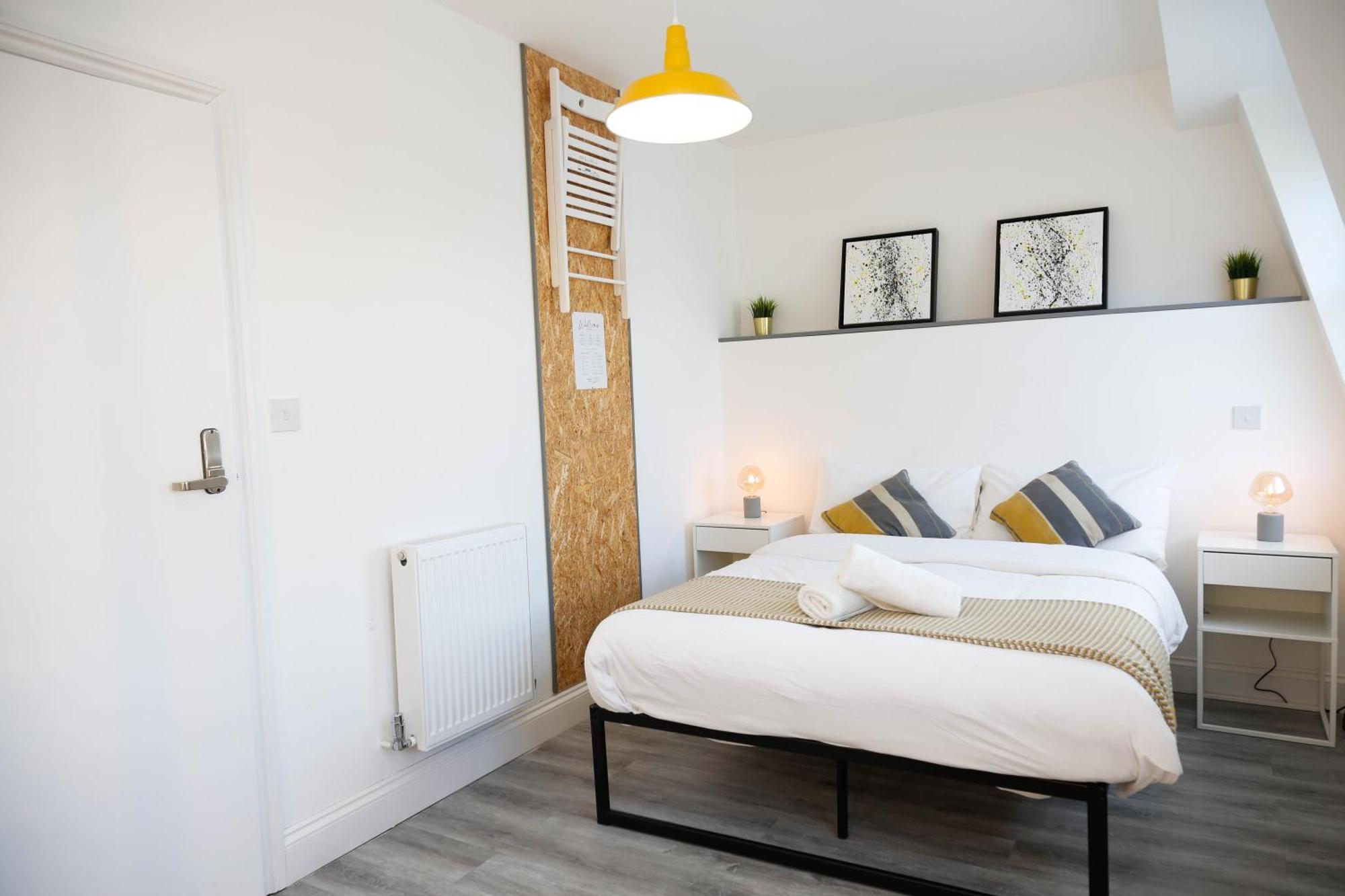 Habitación en casa particular Luxury In Camden Town Near Shops, Cafes, Bars & Metro With Shared Bathrooms *