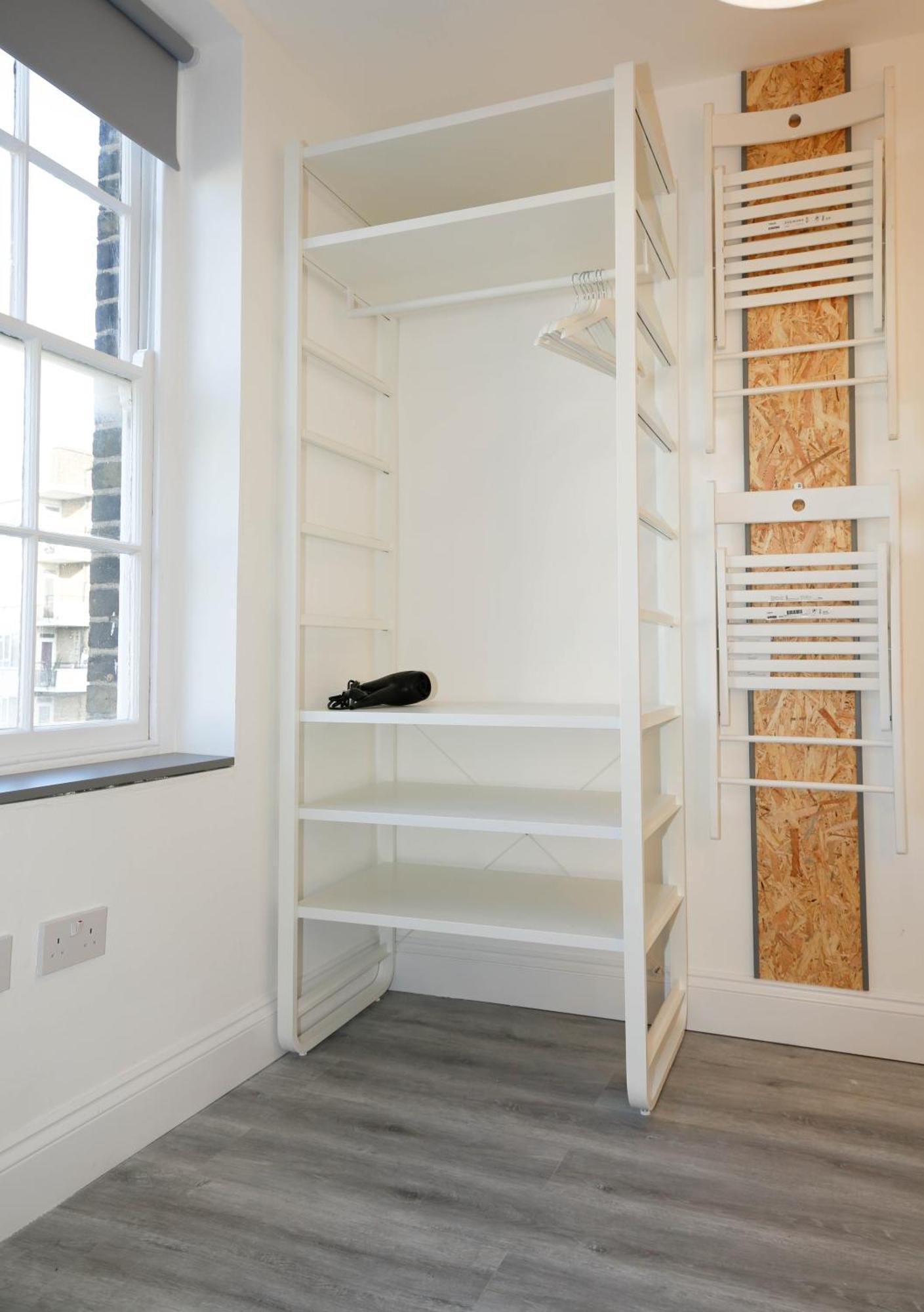Luxury In Camden Town Near Shops, Cafes, Bars & Metro With Shared Bathrooms Habitación en casa particular