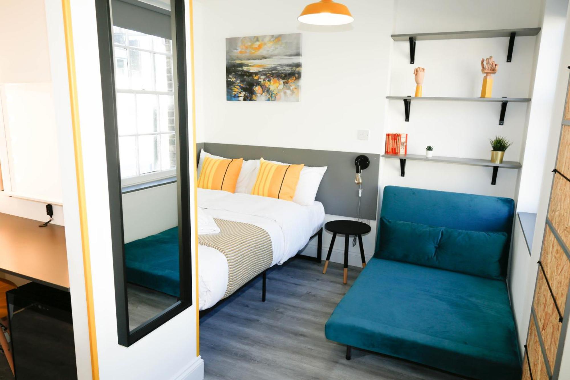 Luxury In Camden Town Near Shops, Cafes, Bars & Metro With Shared Bathrooms Habitación en casa particular *