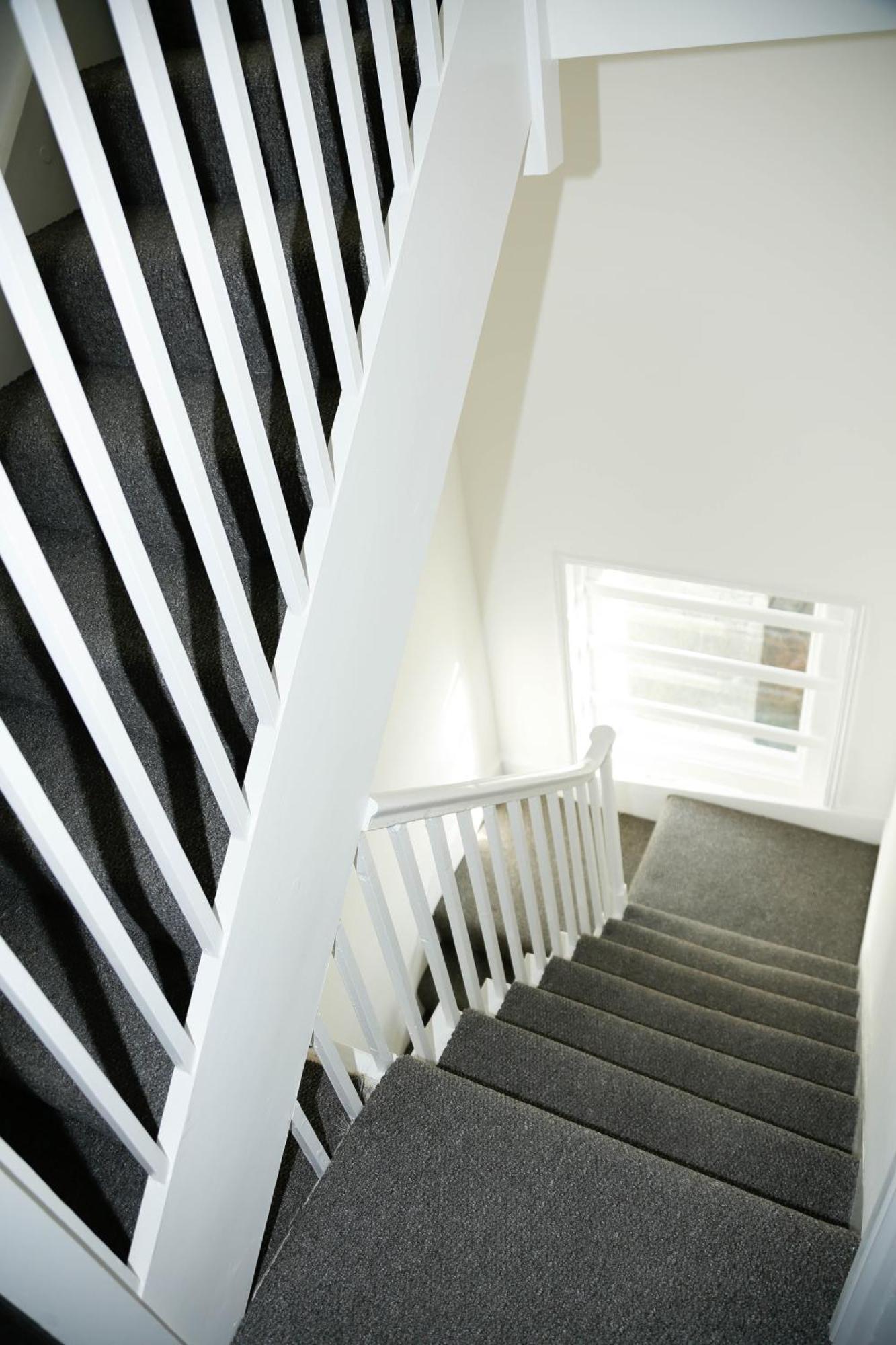 Homestay Luxury In Camden Town Near Shops, Cafes, Bars & Metro With Shared Bathrooms London