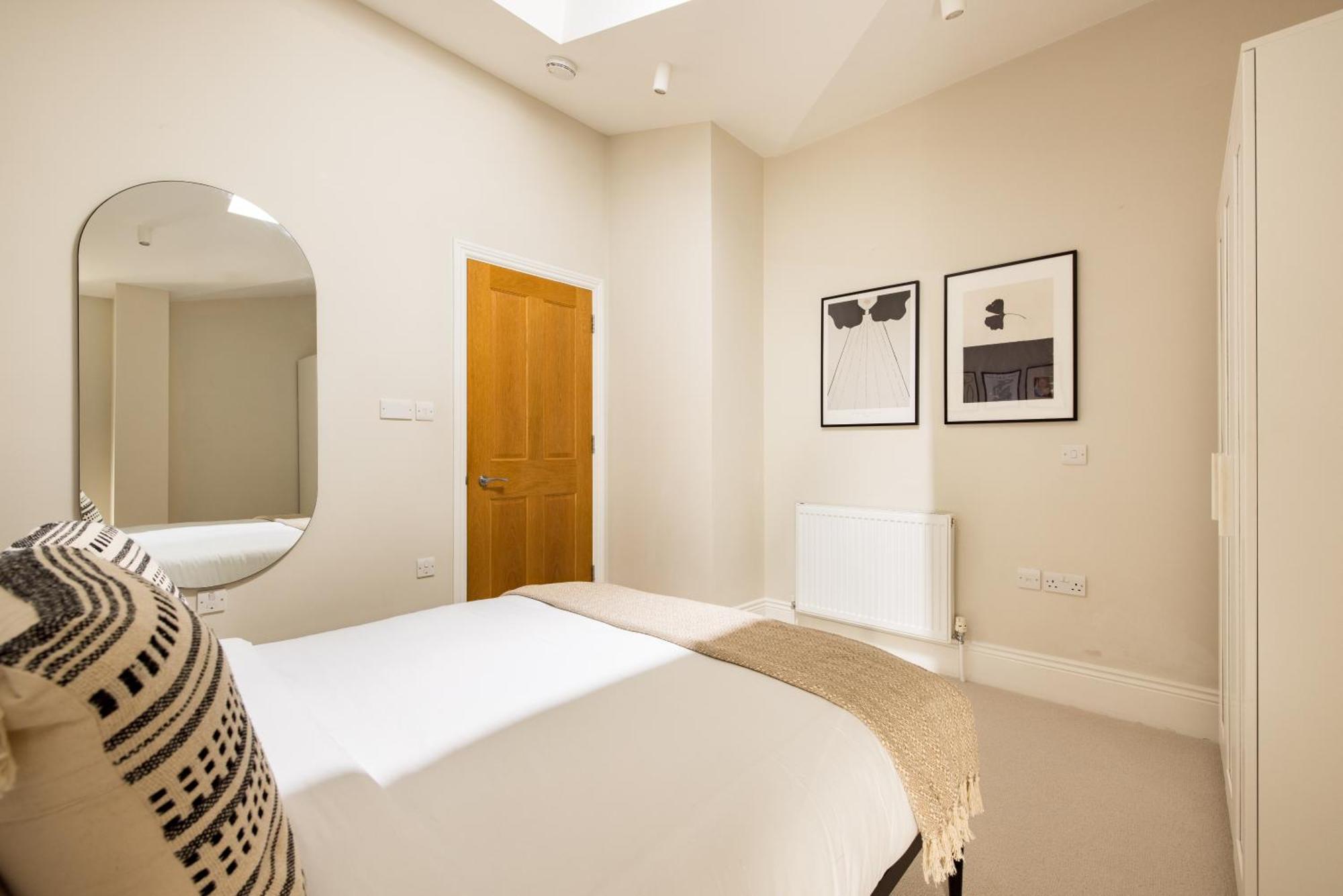 The Tooting Hideout - Dazzling 3bdr Flat With Balcony Apartment London