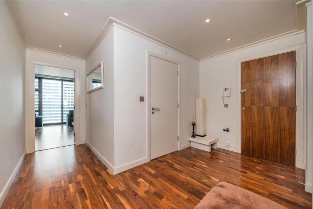 Apartment Luxury Penthouse 2 Bedrooms Flat In Canary Wharf *