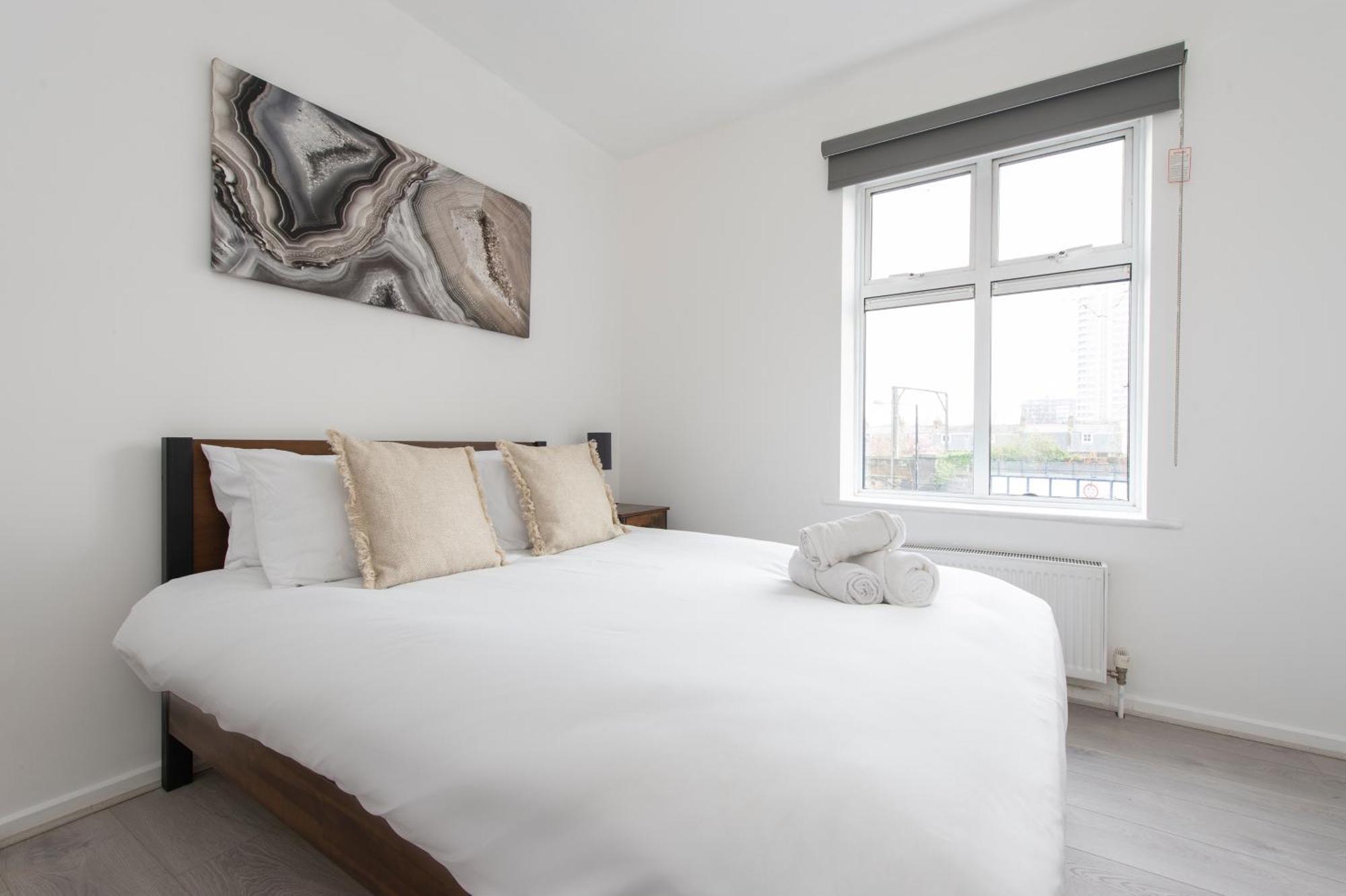 Modern Luxury By Bow Road Station *
