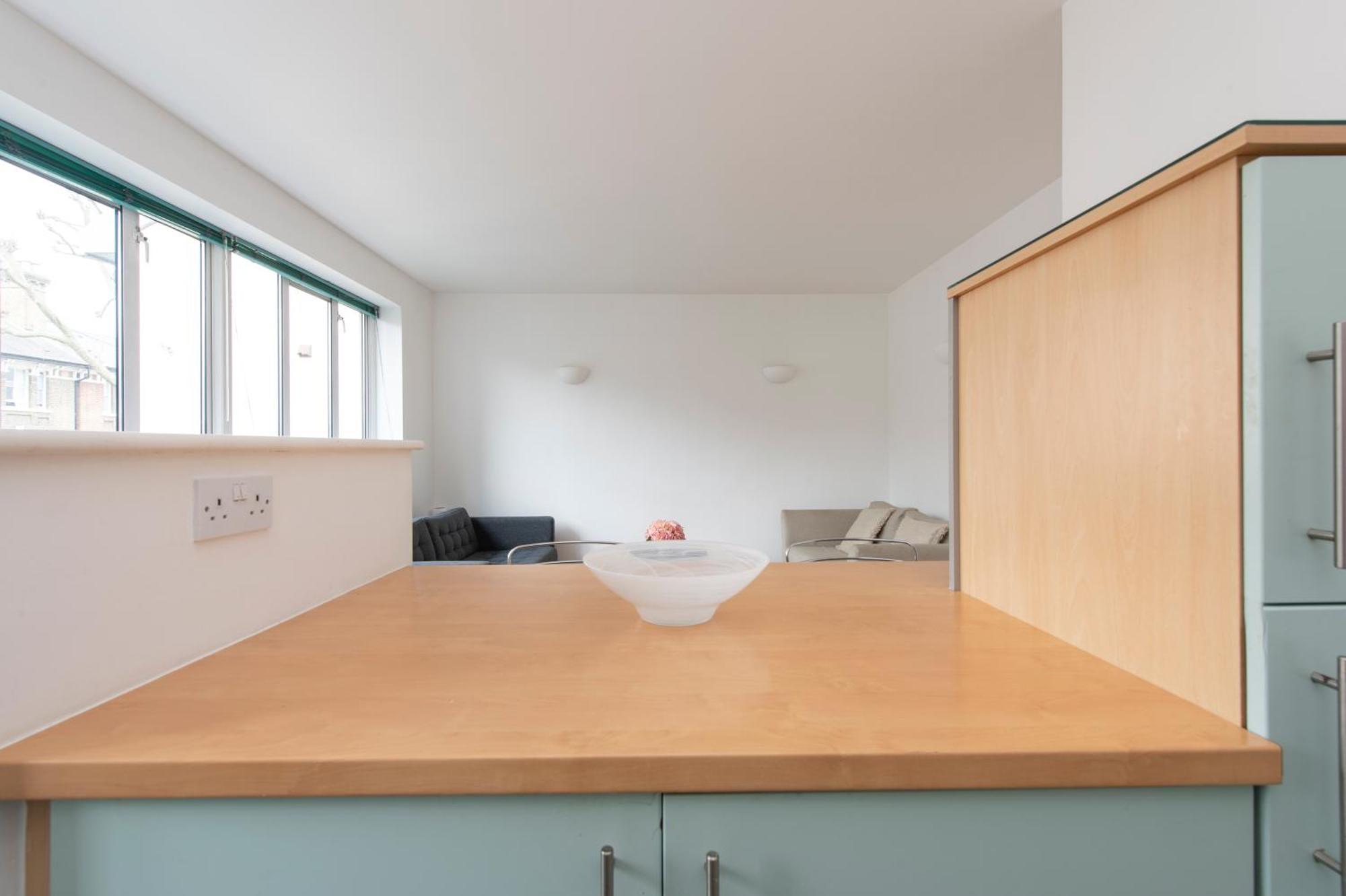 Modern Luxury By Bow Road Station *