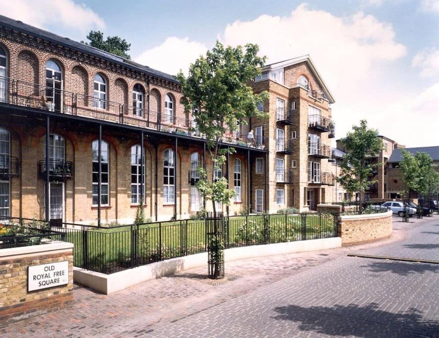 Zone 1! 2 Bed Duplex Apartment! Appartement Londen