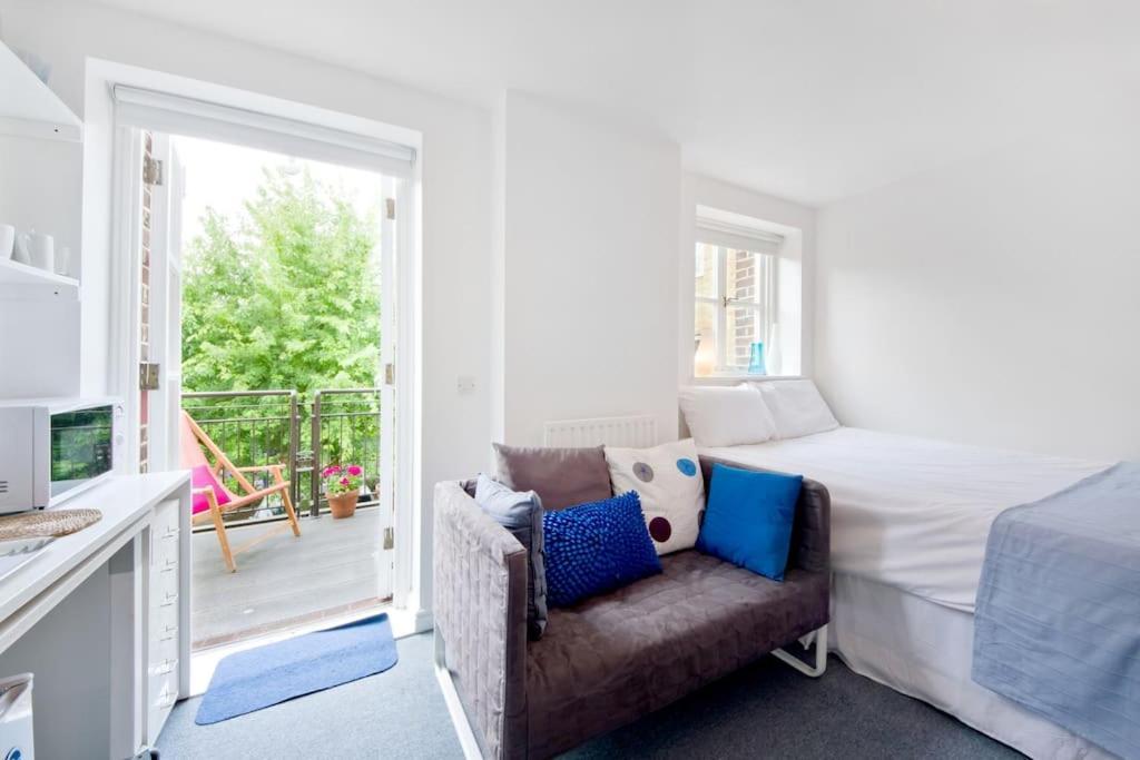 Appartement Zone 1! 2 Bed Duplex Apartment!