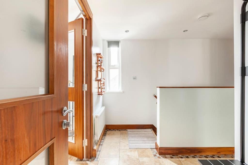 Apartment Clifton - Luxury 1 Bed Flat - 1 Min Walk To Tube *