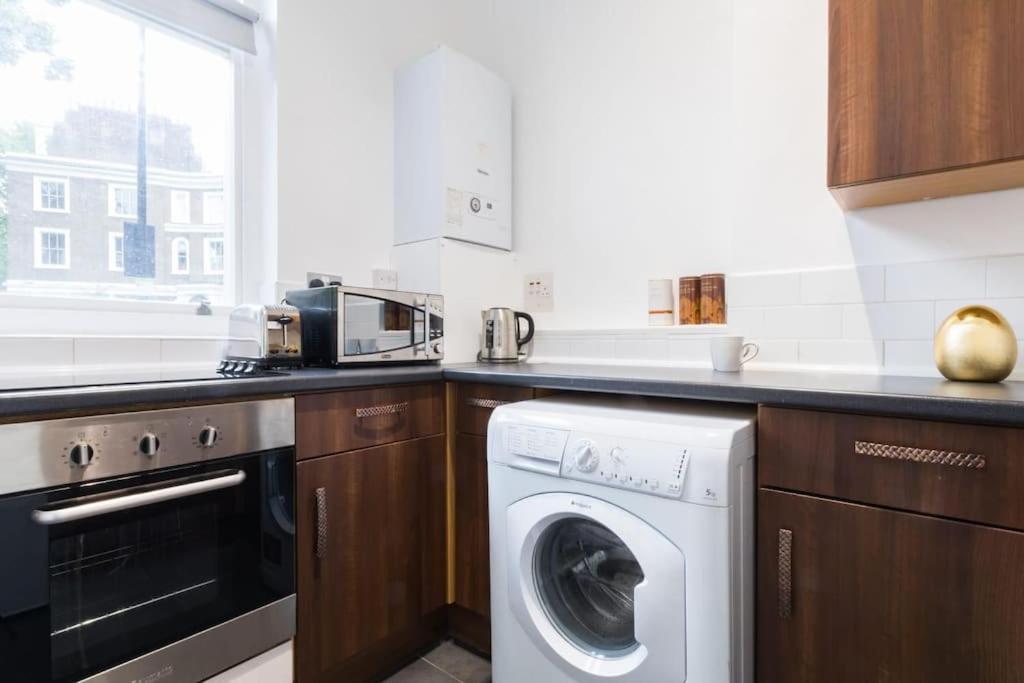 Hyde Park Delux 1 Bed Bayswater * London