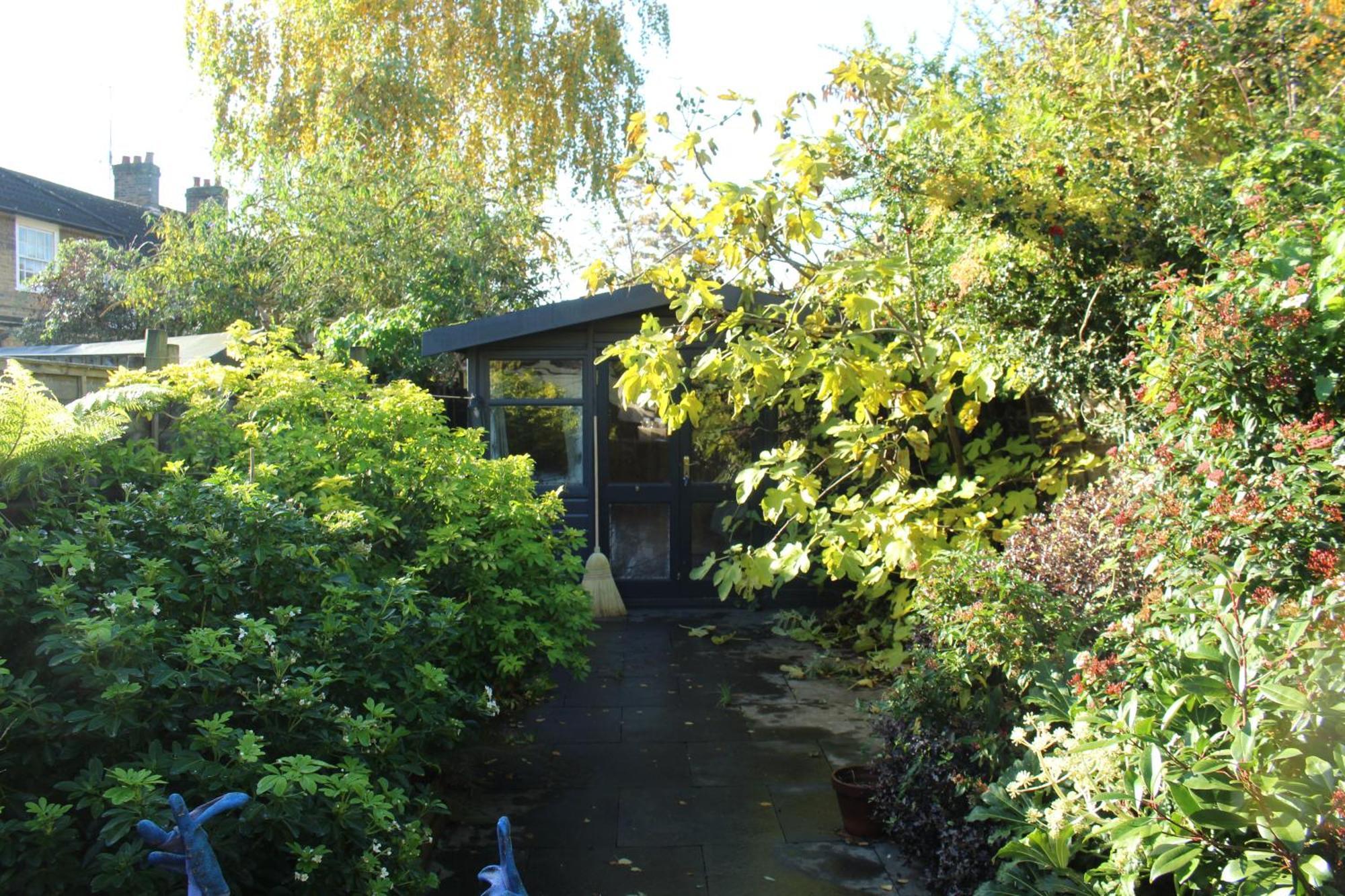 Leafy Notting Hill *