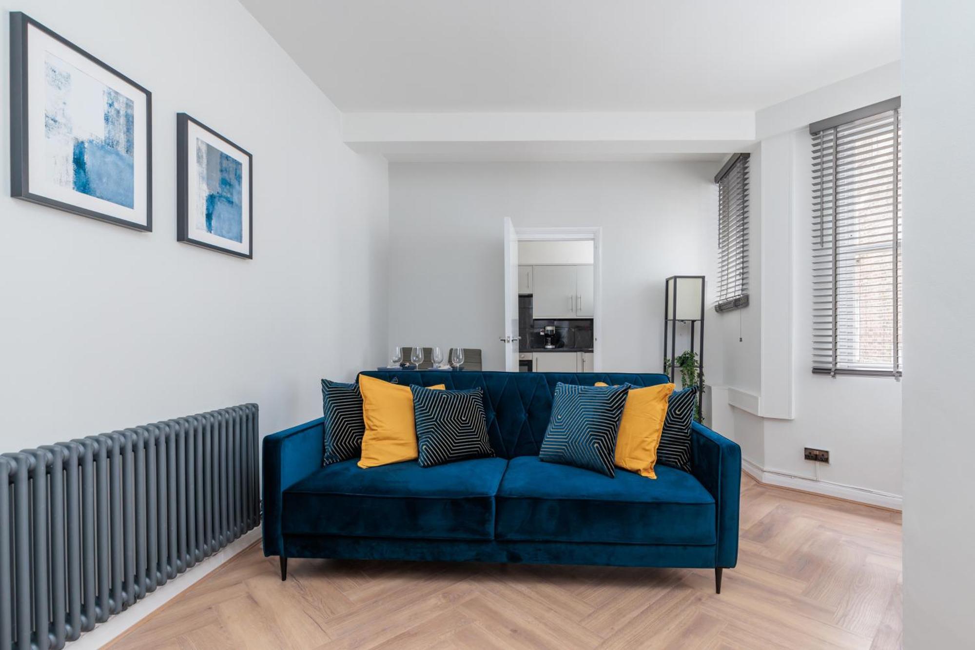 Luxury 2 Bed Flat In Central