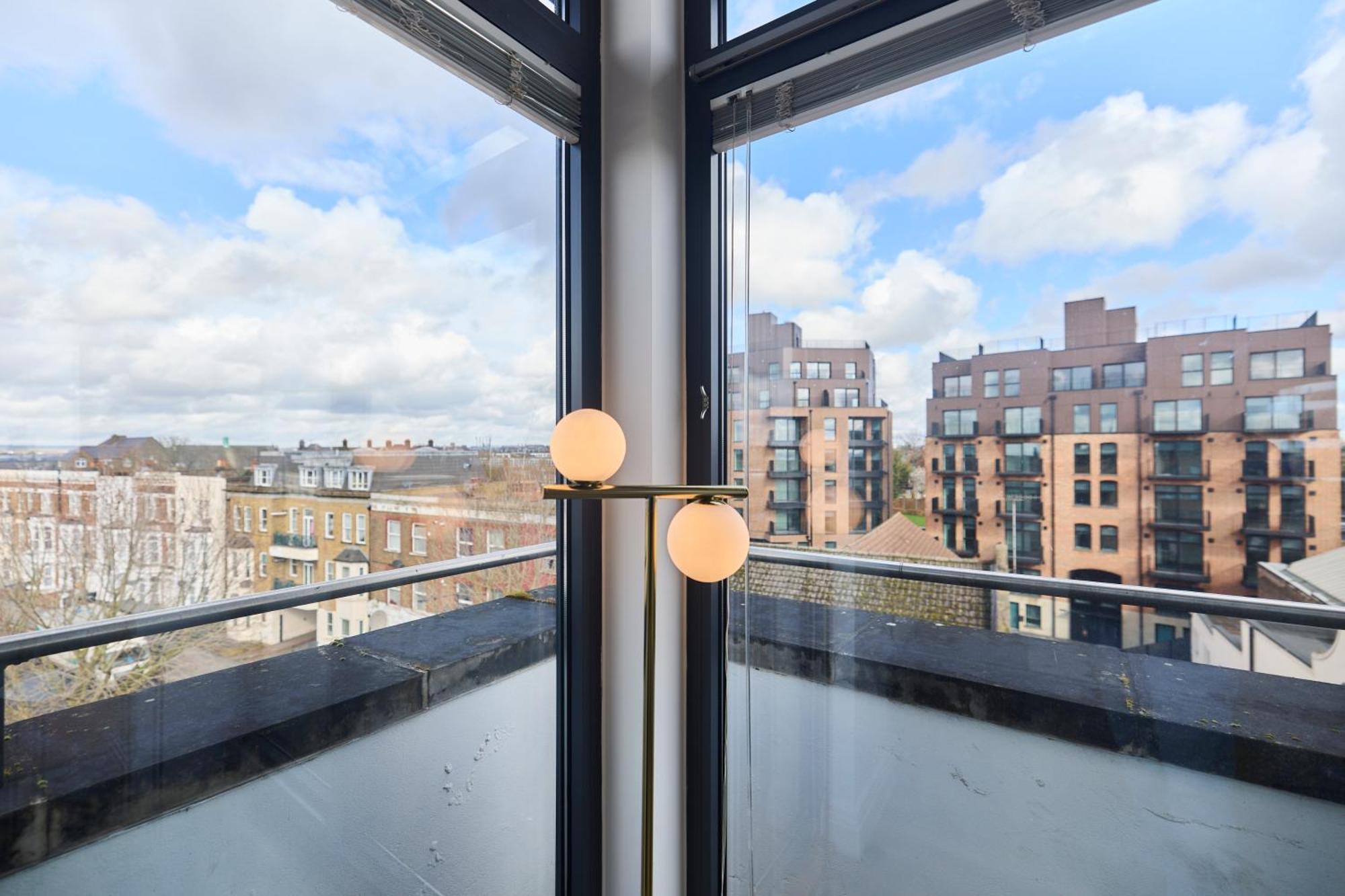 Appartement The Harlesden Classic - Lovely 2bdr Flat With Balcony Londen