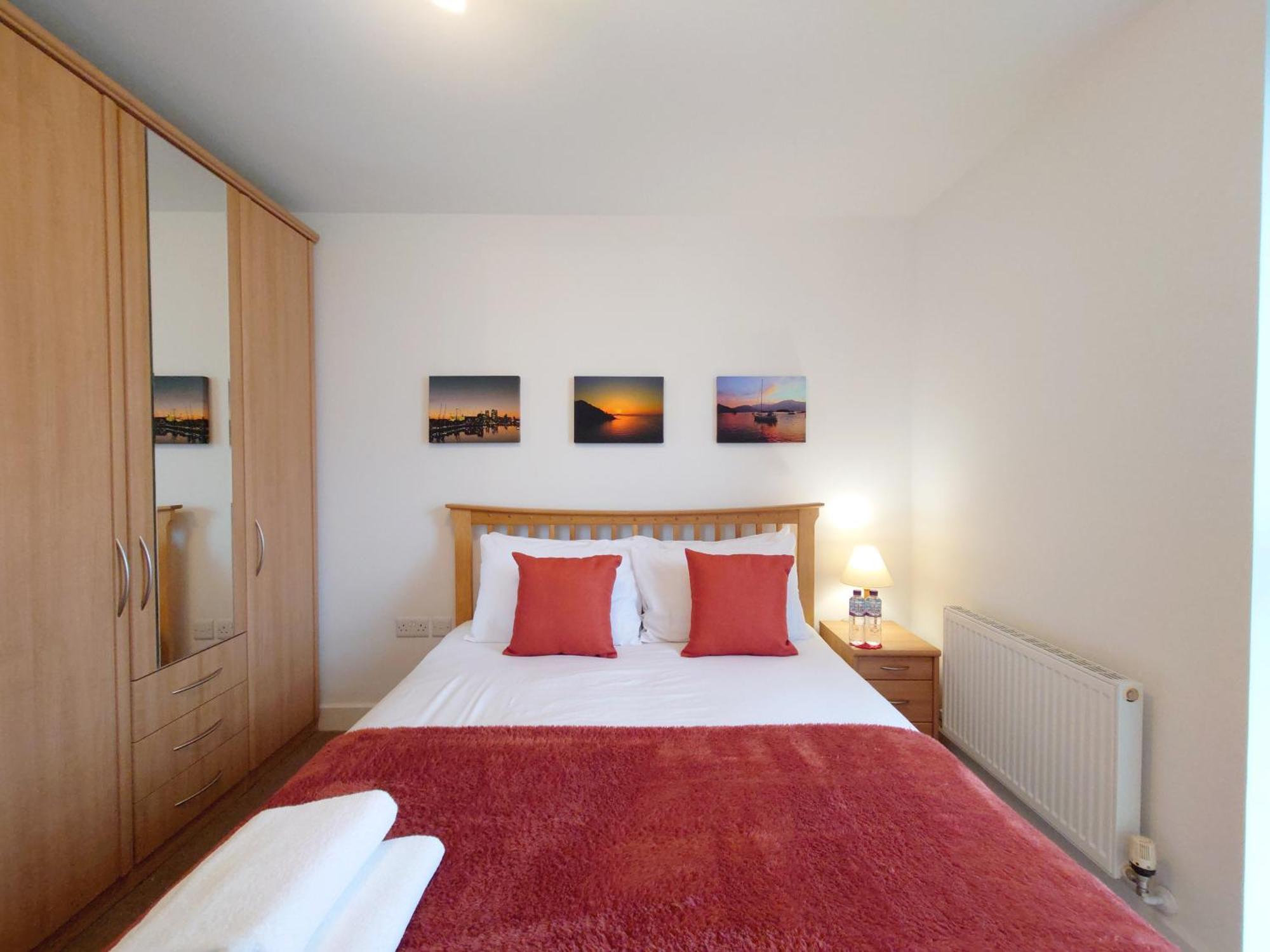 Excel - Three Bed Serviced Appartement