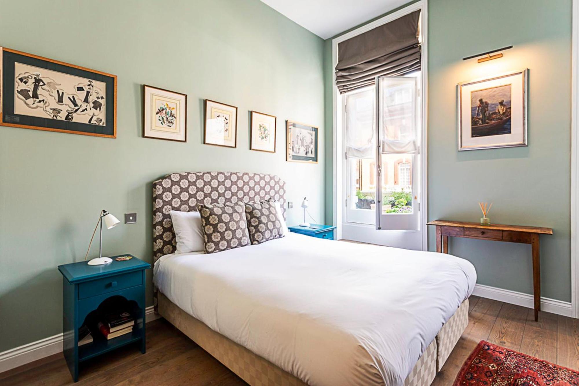 Apartment Well-designed Chelsea Flat