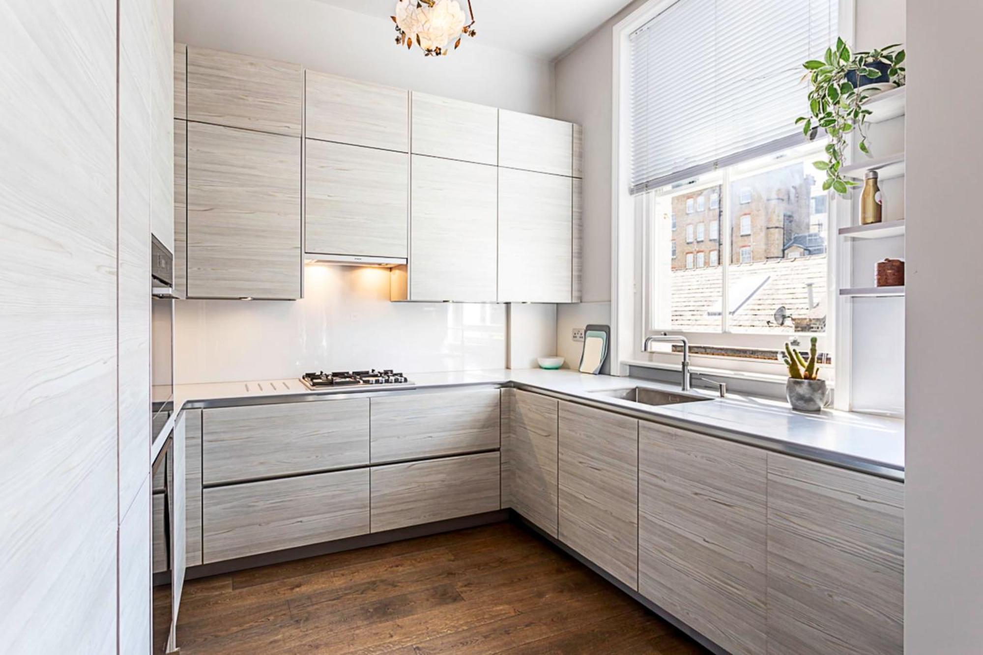 Apartment Well-designed Chelsea Flat *
