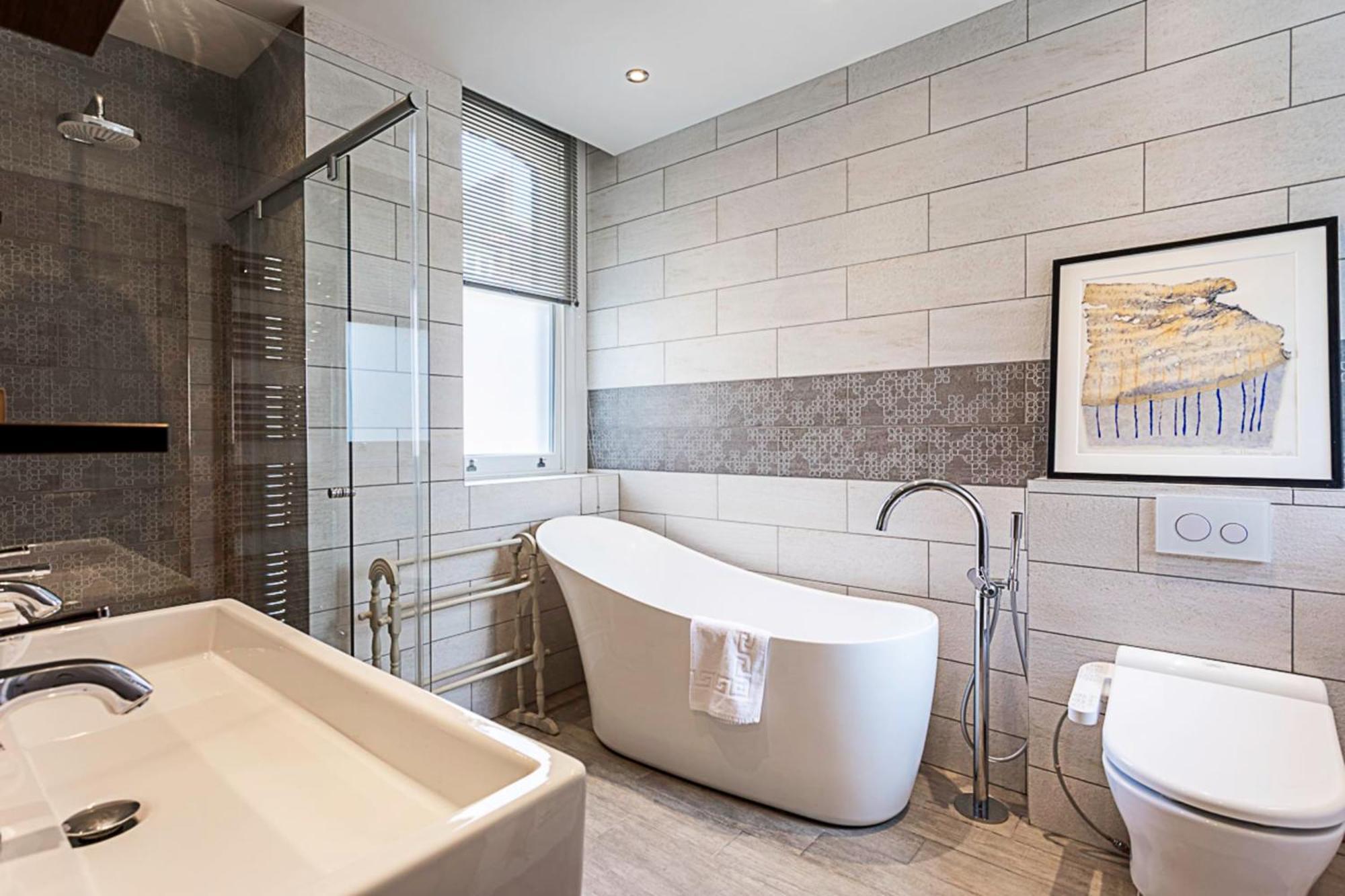 Apartment Well-designed Chelsea Flat