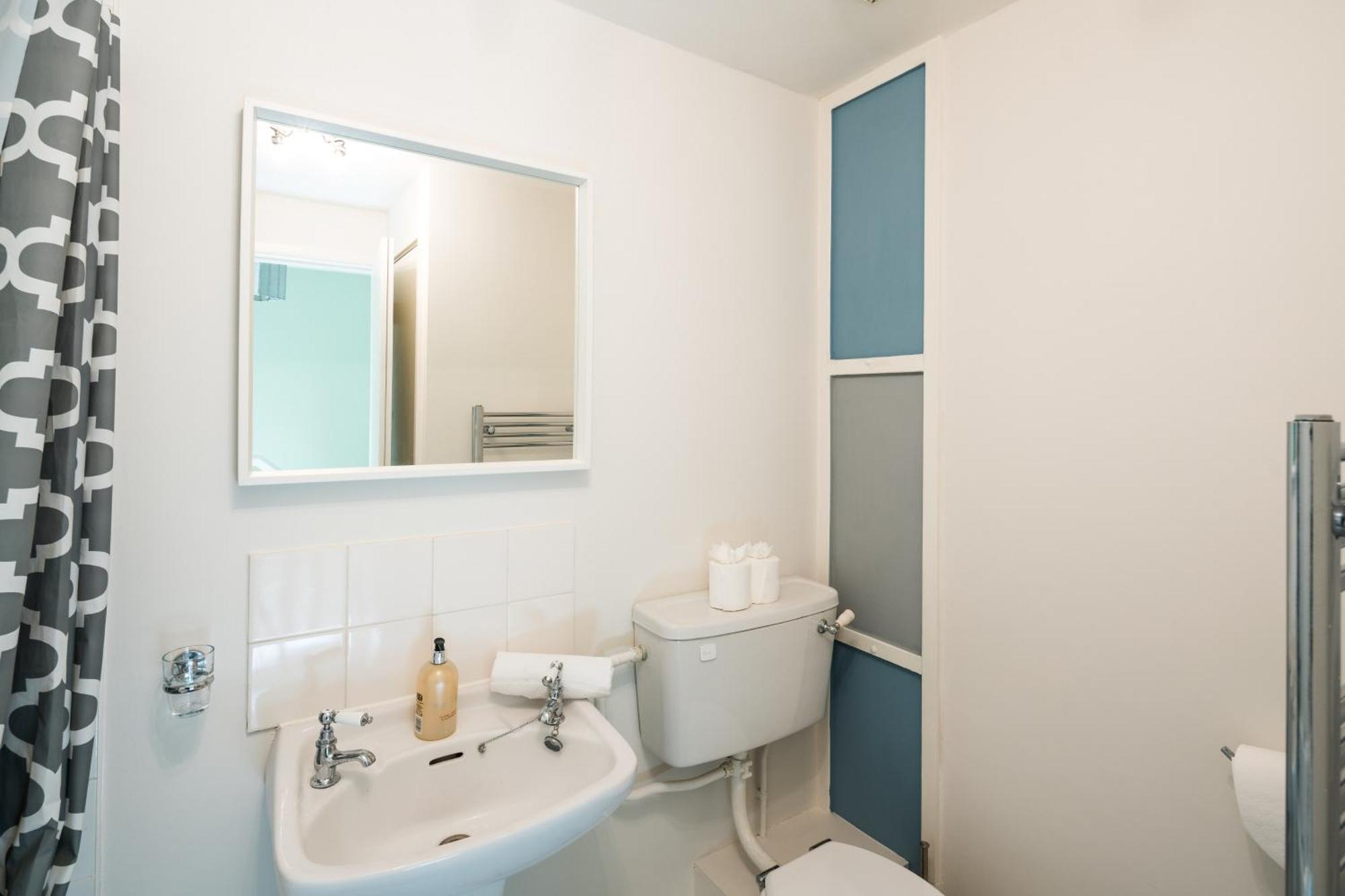 Fantastic In Canary Wharf - 2 Bedrooms London