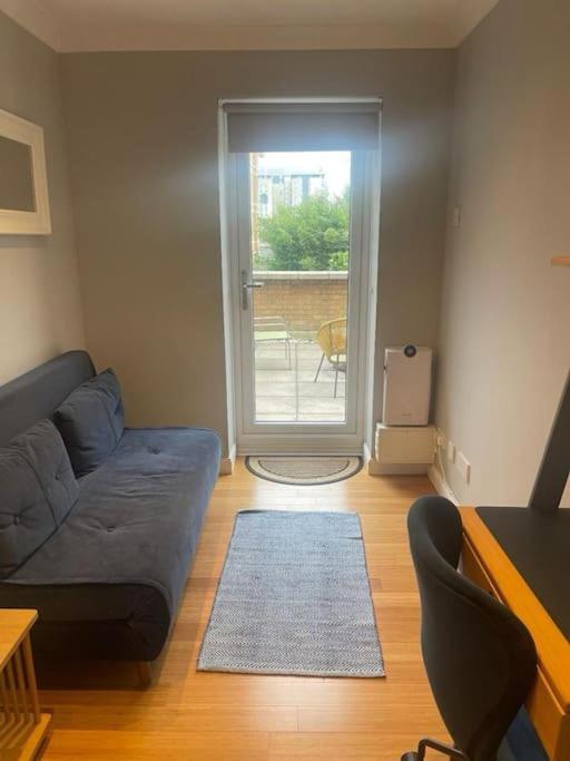 Apartment Flat In - Close To Excel *