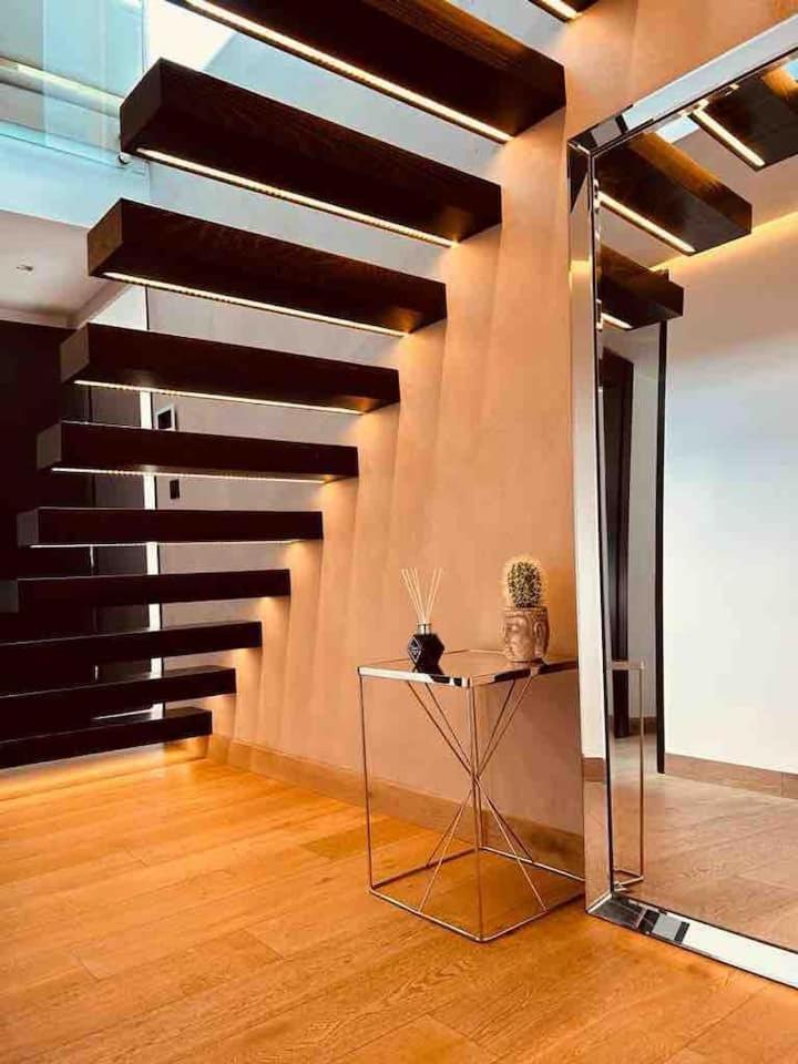 3 Bed 2 Bath Penthouse Hoxton Square With Terrace Apartment