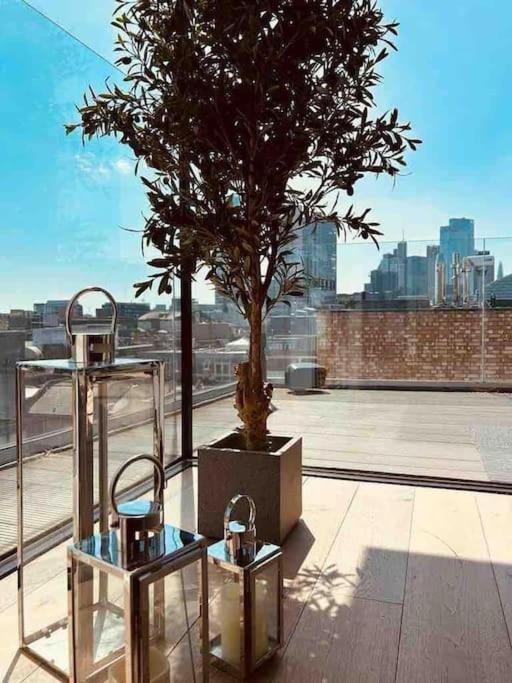 Apartment 3 Bed 2 Bath Penthouse Hoxton Square With Terrace London