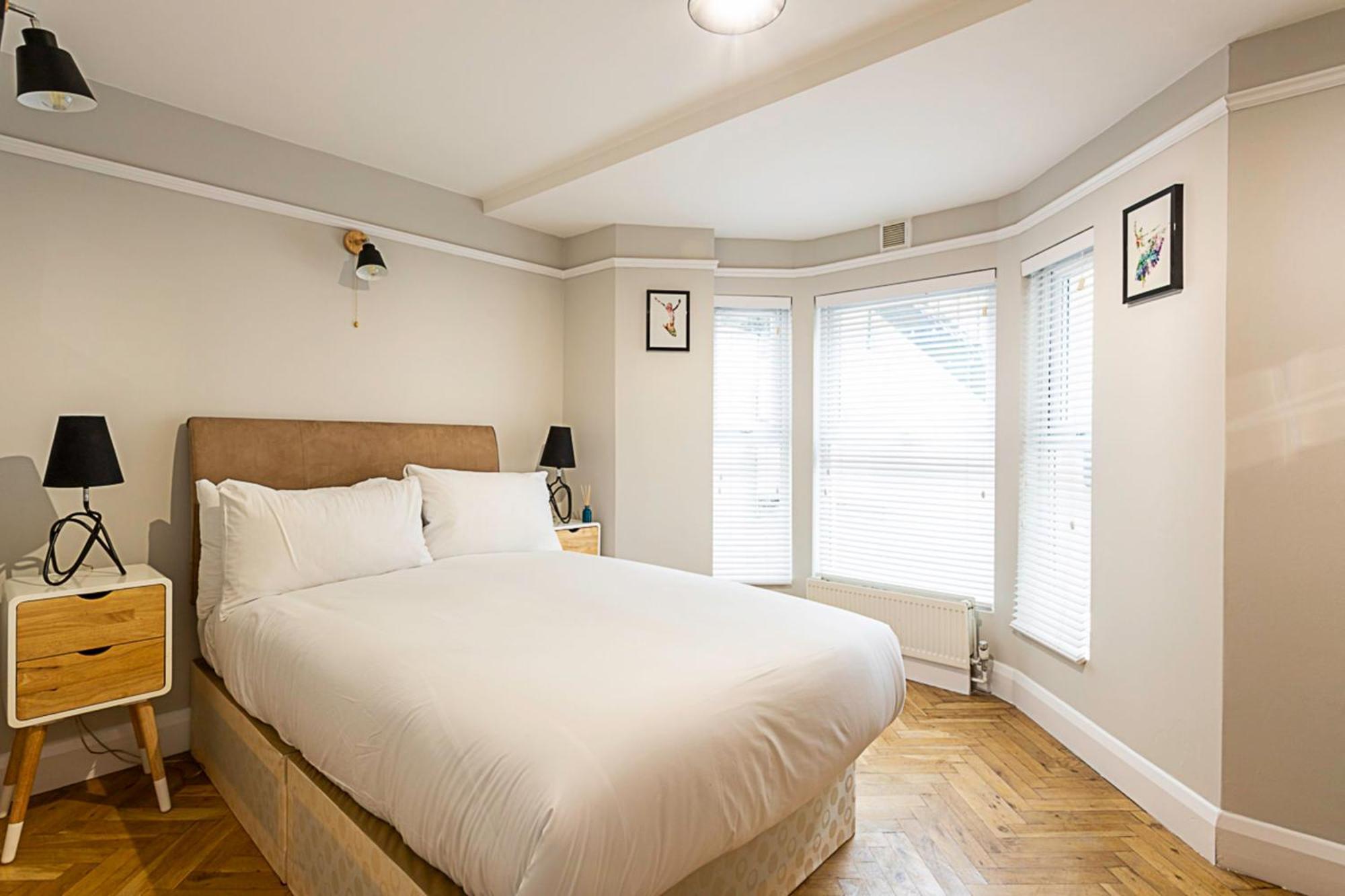 Cosy Garden Flat In Prestigious Residential Area Apartment *