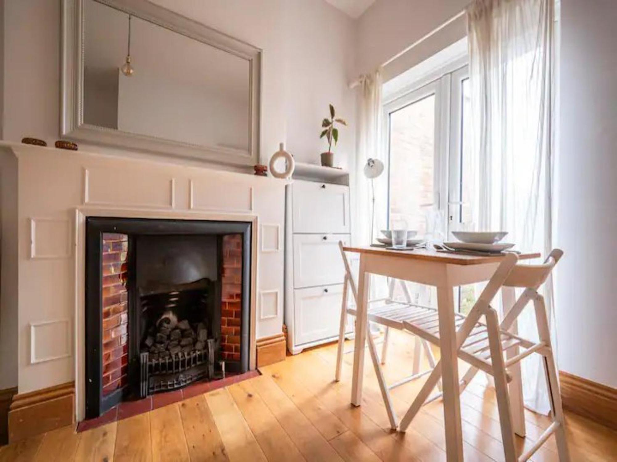 Pass The Keys Hither Ground Floor Flat With Garden Londen