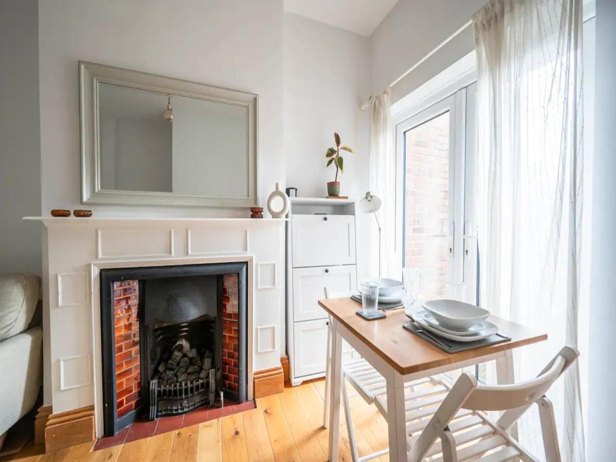 Pass The Keys Hither Ground Floor Flat With Garden * Londen