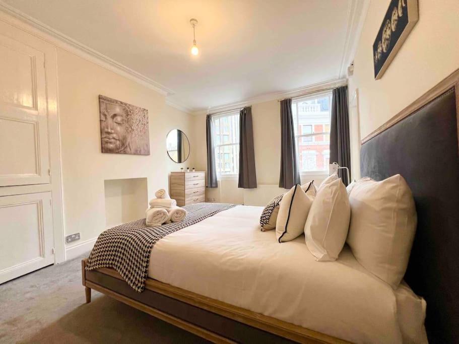 4 Bed Apartment- Archway Station Apartment *