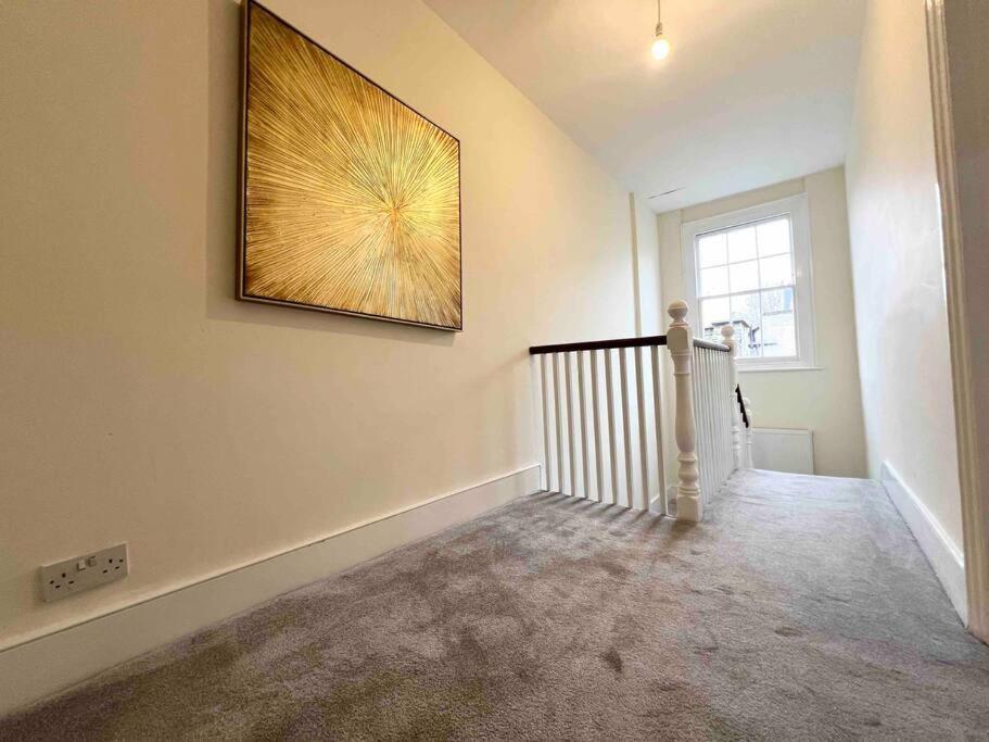 Apartment 4 Bed Apartment- Archway Station
