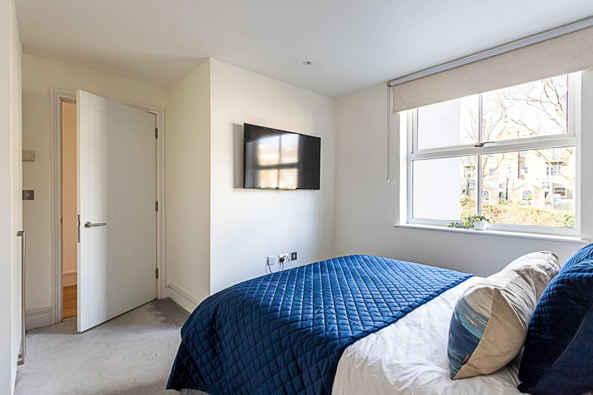 Tranquil Belsize Park Haven With Stunning Views *