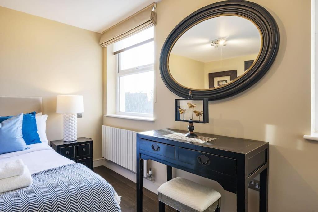 Apartment 2-hosted By Sweetstay
