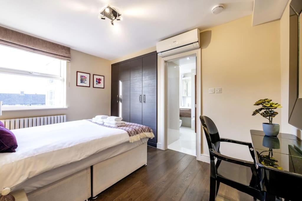 2-hosted By Sweetstay London