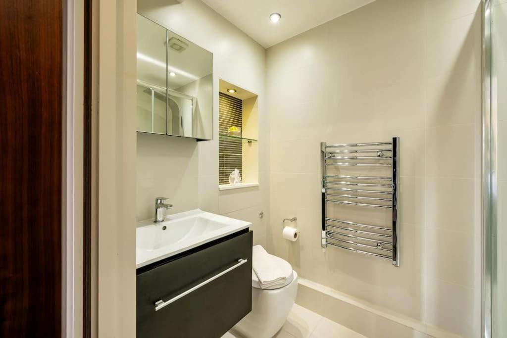 2-hosted By Sweetstay Apartment *