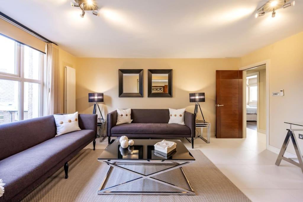 Apartment 2-hosted By Sweetstay