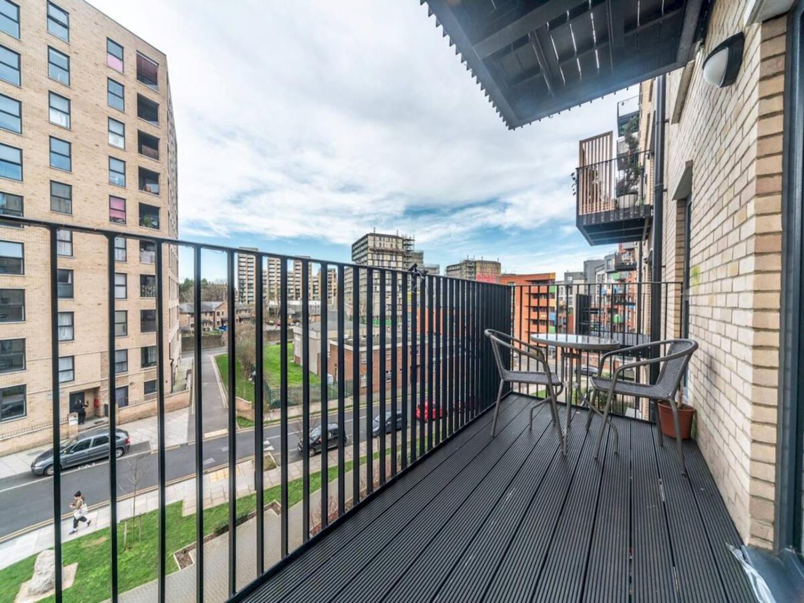 Apartment Pass The Keys Stunning And Stylish Flat Mins From *