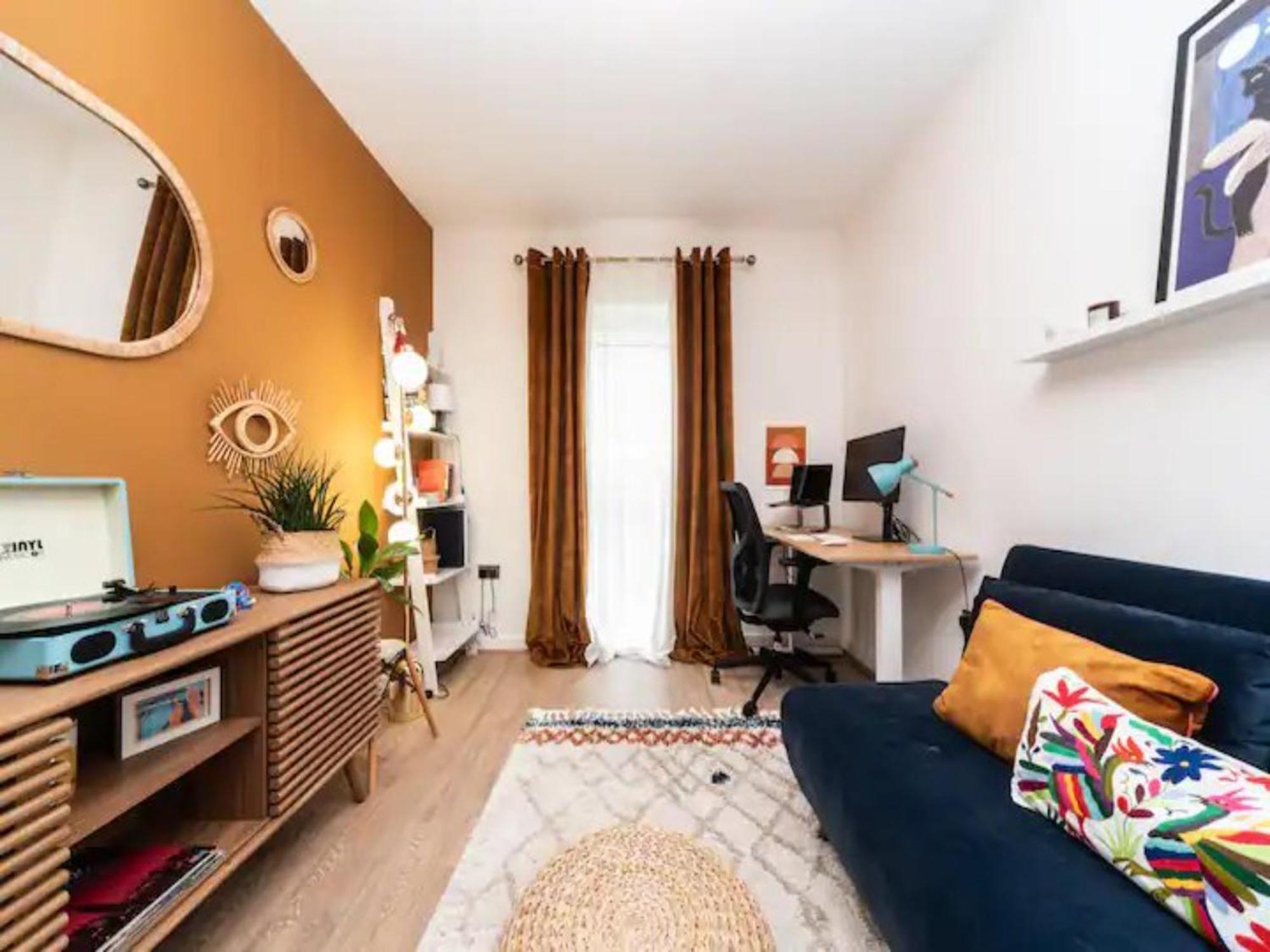 Apartment Pass The Keys Stunning And Stylish Flat Mins From