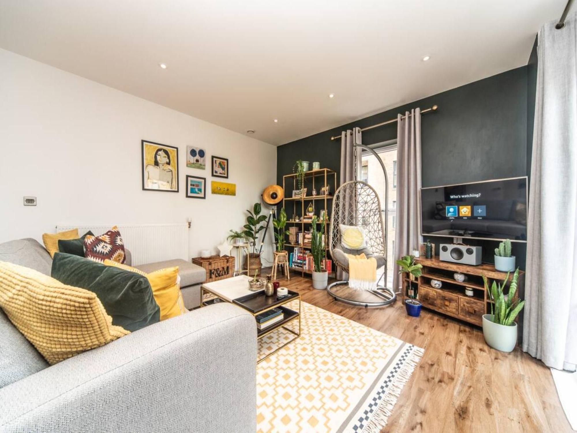 Apartment Pass The Keys Stunning And Stylish Flat Mins From *