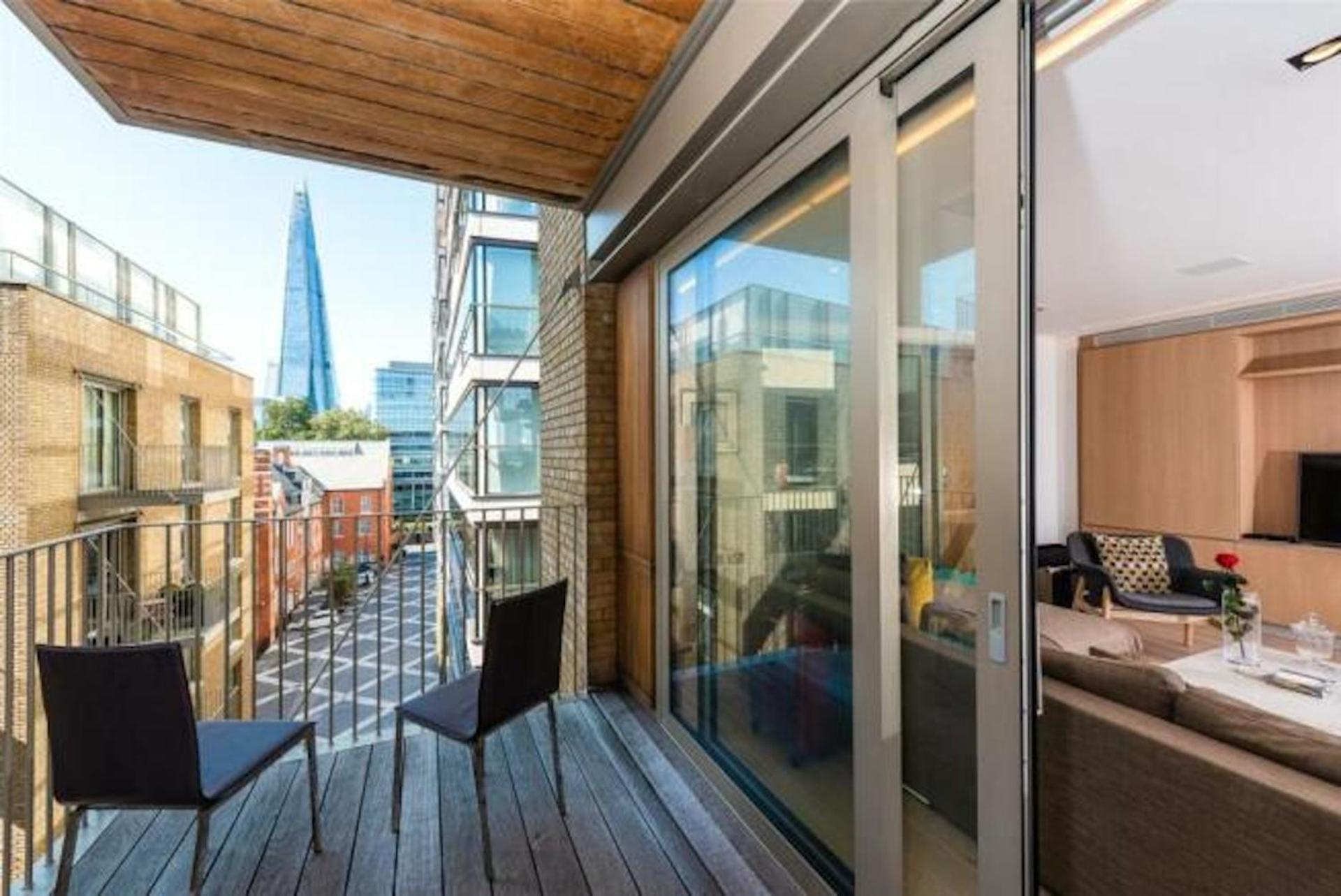 Arcore Premium Bridge Londres