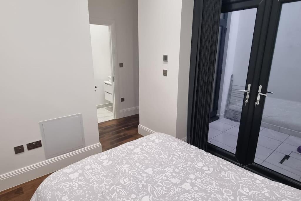 Modern Majesty 3 Bed 3 Bath House In Сasa de vacaciones