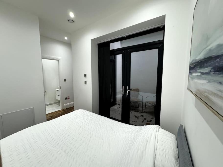 Modern Majesty 3 Bed 3 Bath House In Сasa de vacaciones *