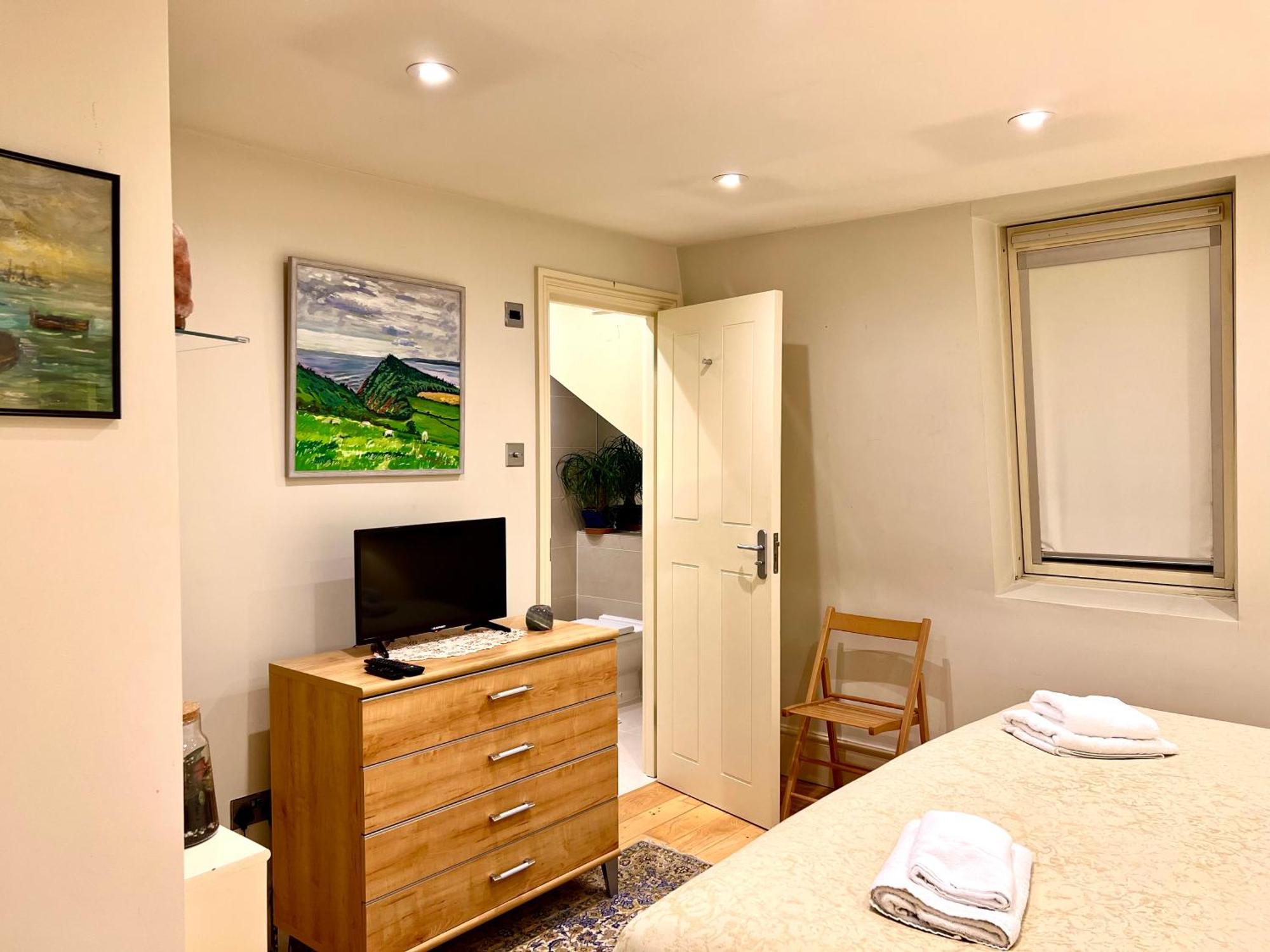 Georgiana's Bed & Breakfast 3*