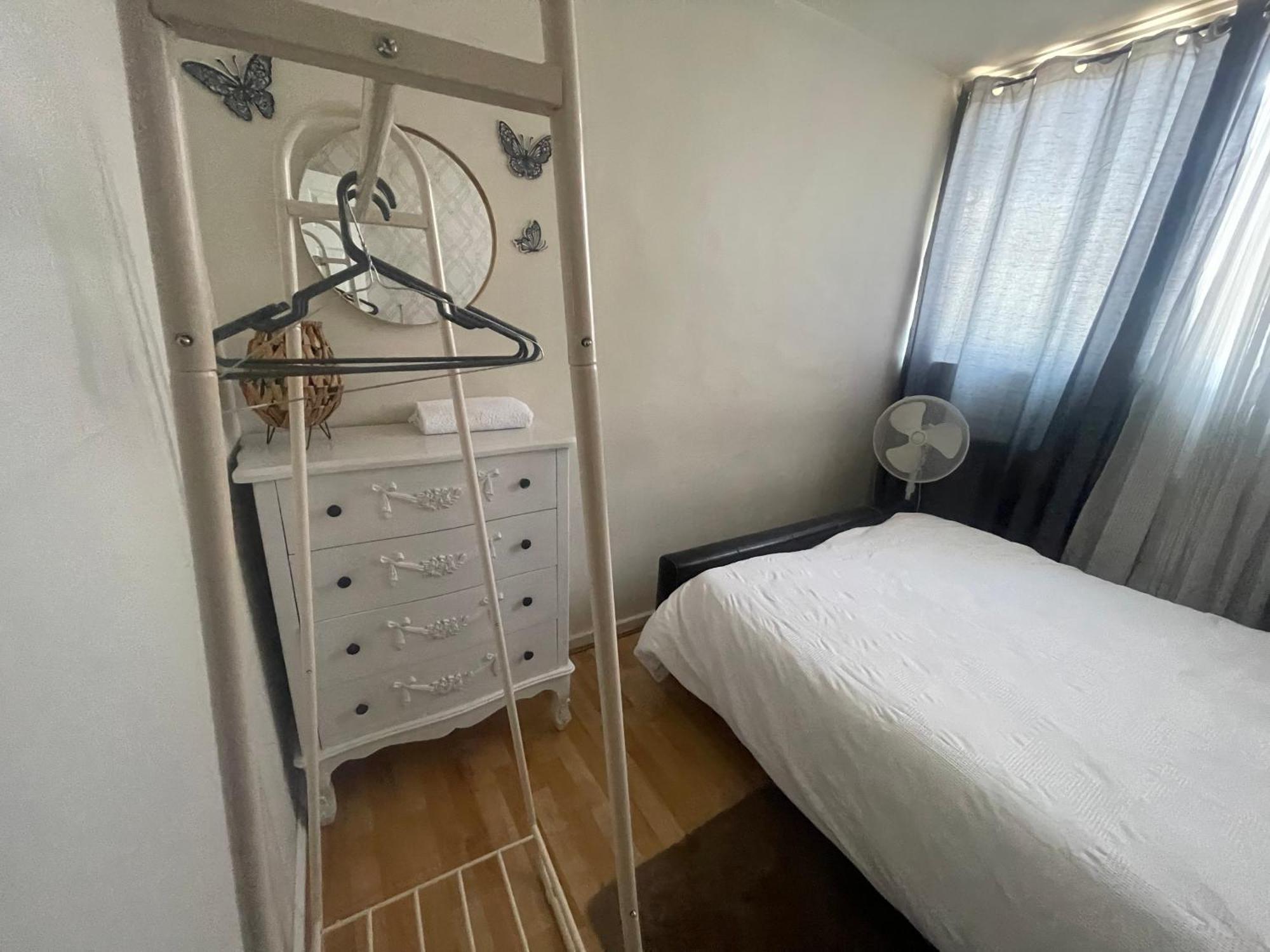 The Woods 2 Apartment London