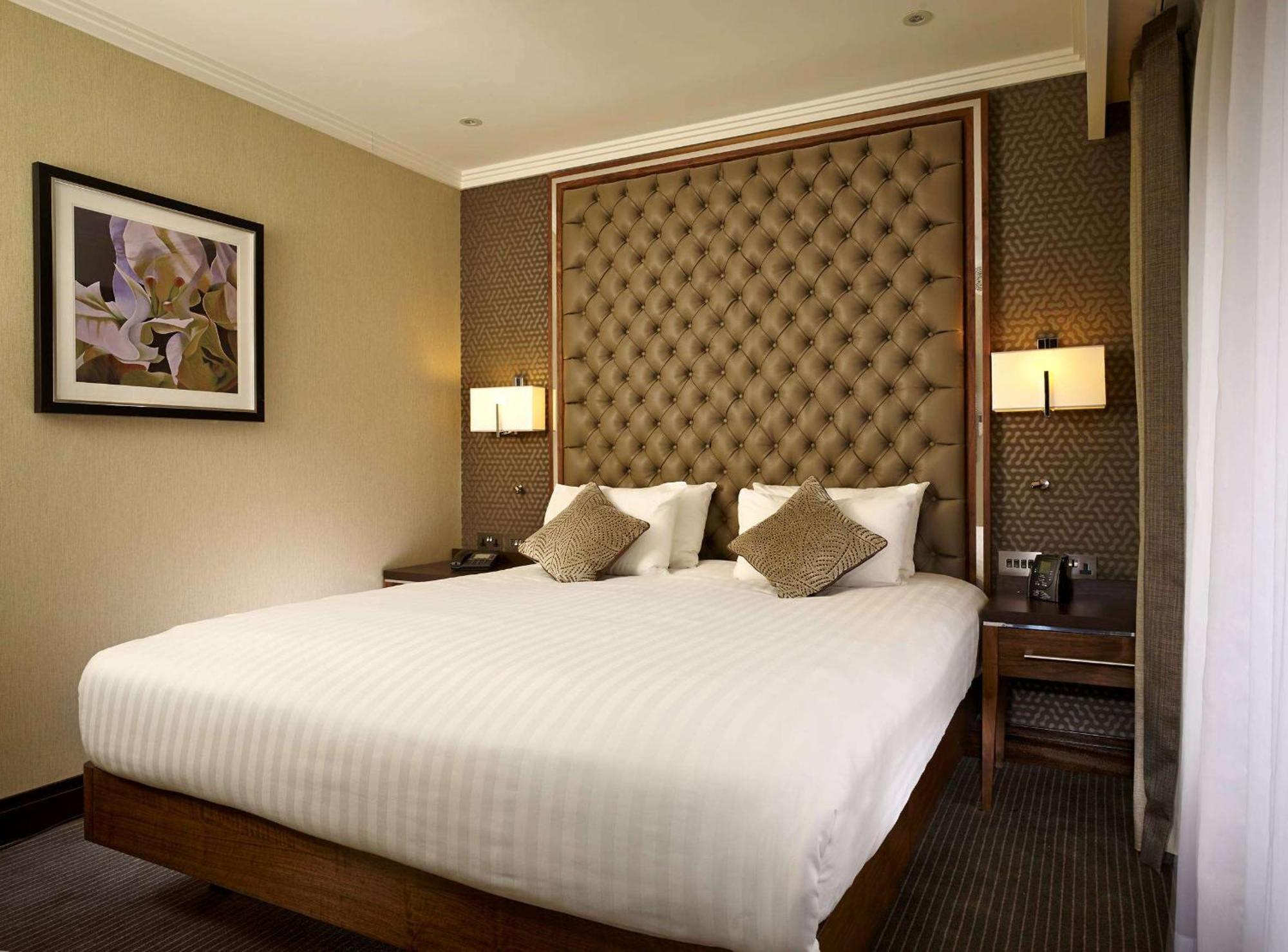 Doubletree By Hilton Victoria 4*