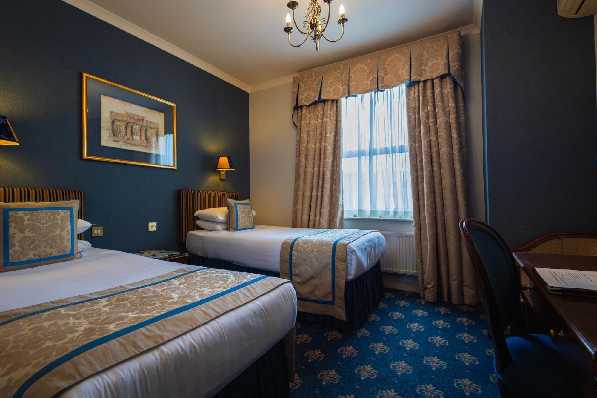 Hotel London alojamiento Hotel 3*