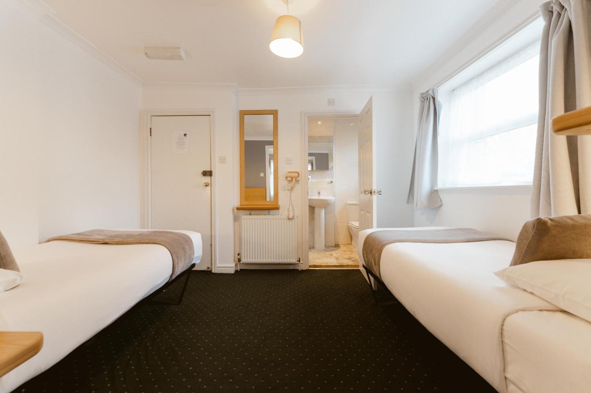 Hotel Star 3*
